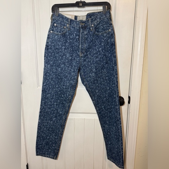 Everlane - The 90’s Cheeky Jean - Dark Painterly Strokes - Picture 2 of 11